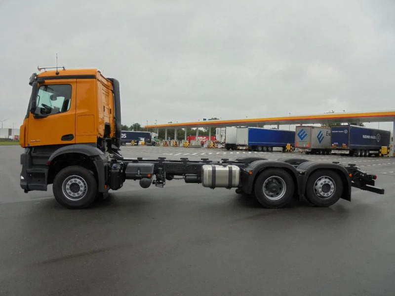 Mercedes-Benz Arocs AROCS 2848 6X2 MET FABRIEKS GARANTIE - Camión chasis: foto 5 Mercedes-Benz Arocs AROCS 2848 6X2 MET FABRIEKS GARANTIE - Camión chasis: foto 5
