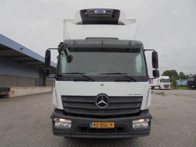 Mercedes-Benz Atego 1218 NL KENTEKEN - Camión isotérmico: foto 2 Mercedes-Benz Atego 1218 NL KENTEKEN - Camión isotérmico: foto 2