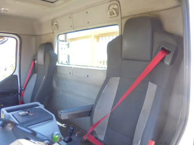 Leasing para Renault Premium 280 VDL NL TRUCK Renault Premium 280 VDL NL TRUCK: foto 14