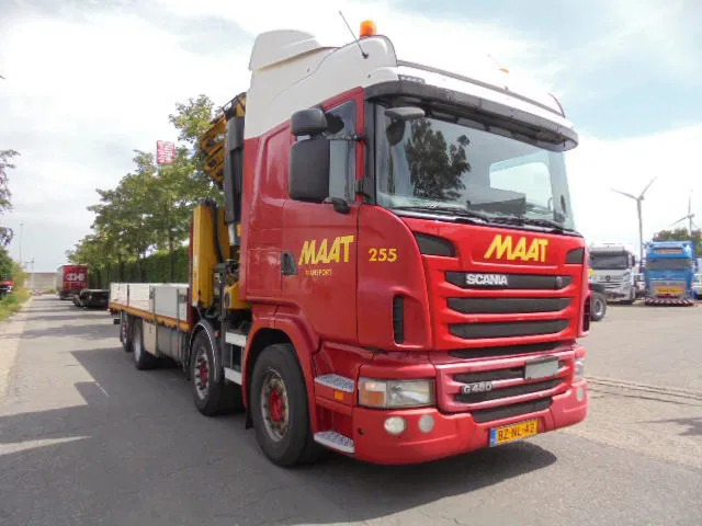 Scania 8X2 RETARDER - Camión grúa: foto 3 Scania 8X2 RETARDER - Camión grúa: foto 3
