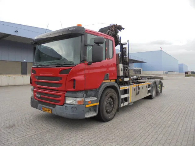 Scania P400 6X2 - Camión multibasculante, Camión grúa: foto 4 Scania P400 6X2 - Camión multibasculante, Camión grúa: foto 4