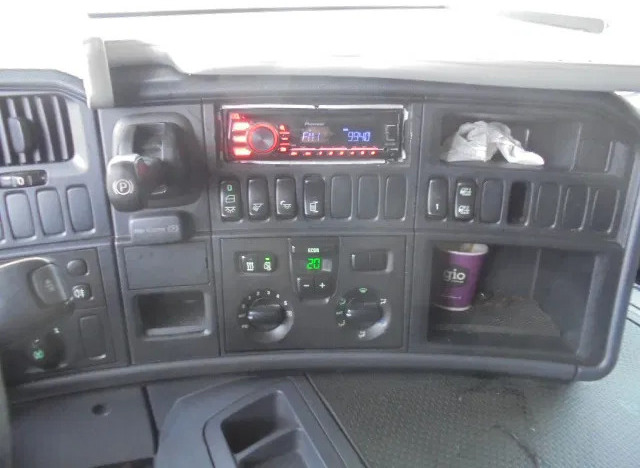 Camión portavehículos Scania P410 METAGO SUPERTRANS: foto 10 Camión portavehículos Scania P410 METAGO SUPERTRANS: foto 10