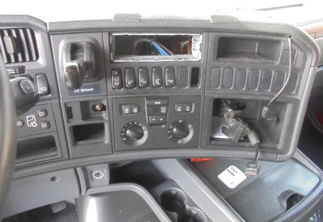 Leasing para Scania R400 6X2 RETARDER Scania R400 6X2 RETARDER: foto 8 Leasing para Scania R400 6X2 RETARDER Scania R400 6X2 RETARDER: foto 8
