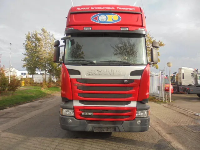 Scania R400 6X2 RETARDER - Camión caja cerrada: foto 2 Scania R400 6X2 RETARDER - Camión caja cerrada: foto 2