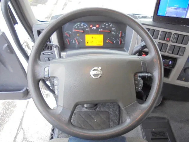 Camión isotérmico Volvo FE 250 CHEREAU NL TRUCK: foto 14