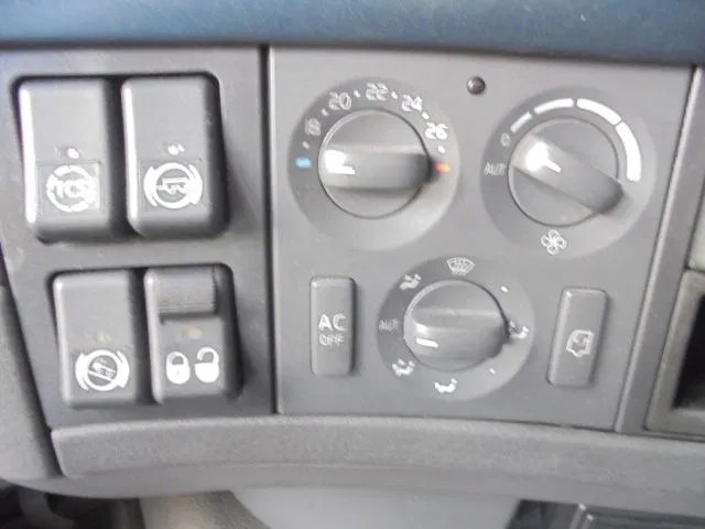 Camión lona Volvo FH 460 6X2 NL TRUCK: foto 19