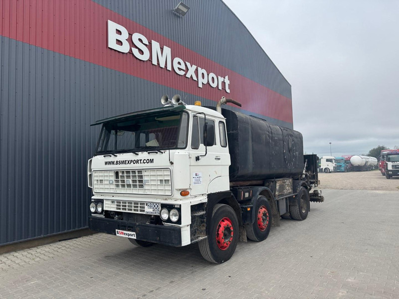 DAF 2800 - Camión cisterna: foto 1 DAF 2800 - Camión cisterna: foto 1