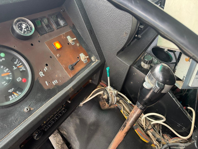 Camión cisterna para transporte de betún DAF 2800: foto 8