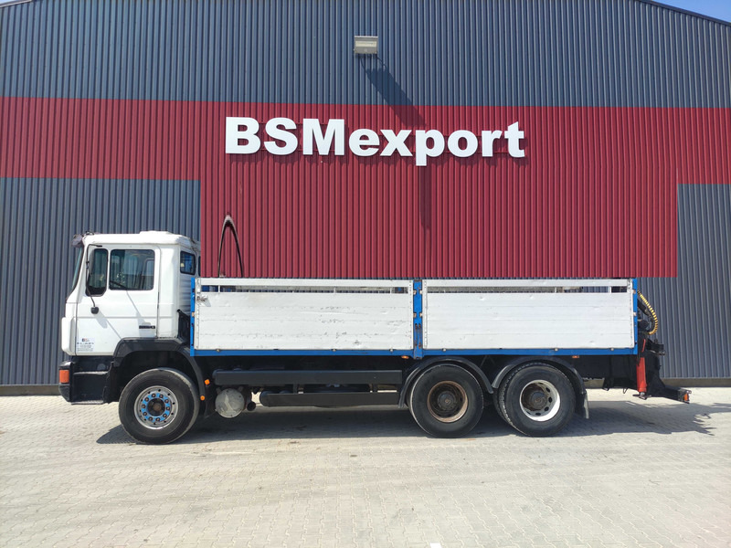 Camión caja abierta MAN 26.342 platform truck: foto 1
