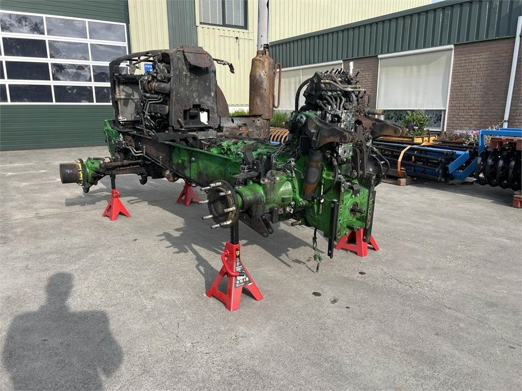 John Deere 6130r - Tractor: foto 2 John Deere 6130r - Tractor: foto 2