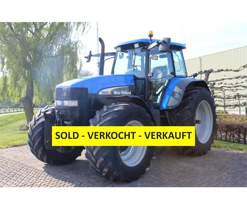 New Holland TM175 - Tractor: foto 1 New Holland TM175 - Tractor: foto 1
