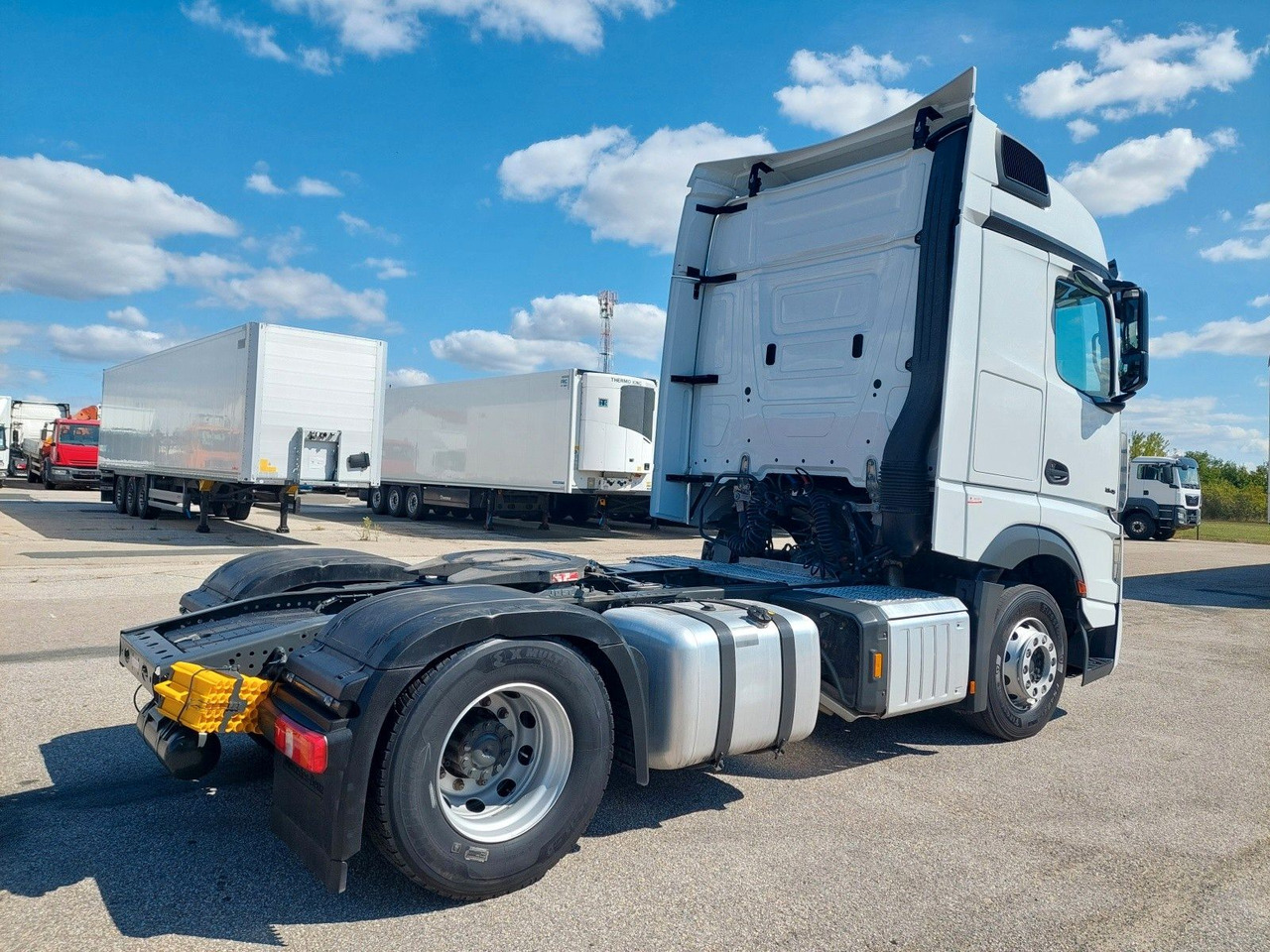 Mercedes-Benz Actros 5 1845 LS BigSpace 4x2 - Cabeza tractora: foto 4 Mercedes-Benz Actros 5 1845 LS BigSpace 4x2 - Cabeza tractora: foto 4