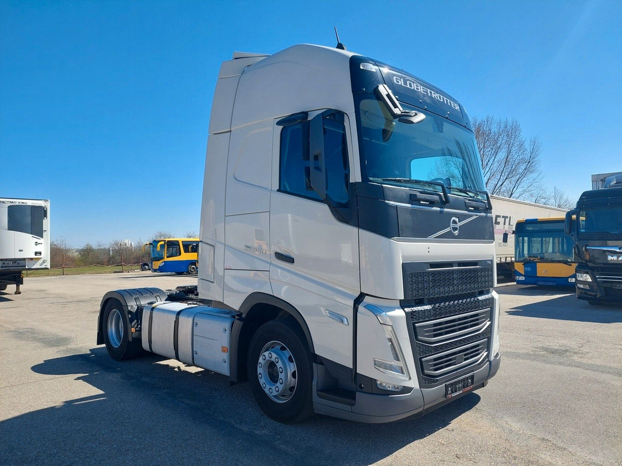 Volvo FH 13 Globetrotter XL 460 I-SAVE - Cabeza tractora: foto 2 Volvo FH 13 Globetrotter XL 460 I-SAVE - Cabeza tractora: foto 2