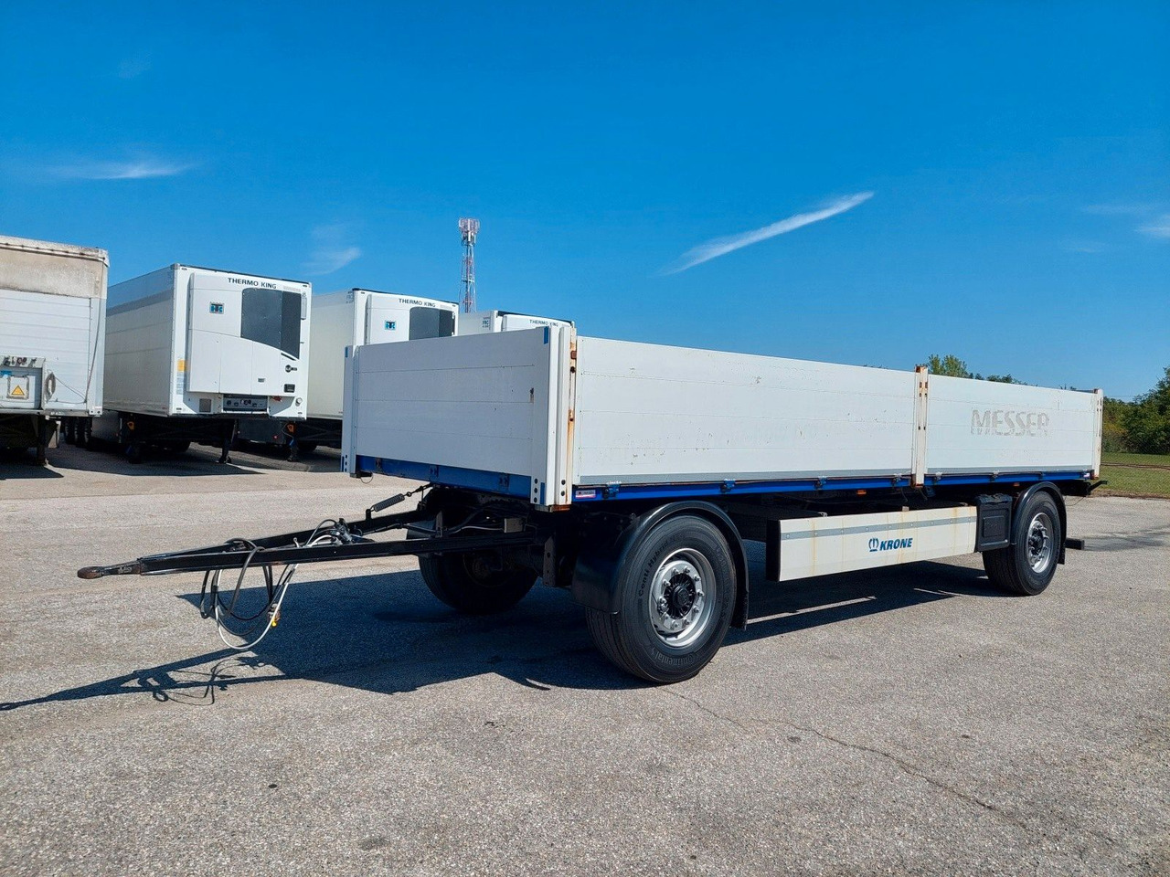 Krone AZW 18 Baustoffanhänger - Remolque plataforma/ Caja abierta: foto 1 Krone AZW 18 Baustoffanhänger - Remolque plataforma/ Caja abierta: foto 1