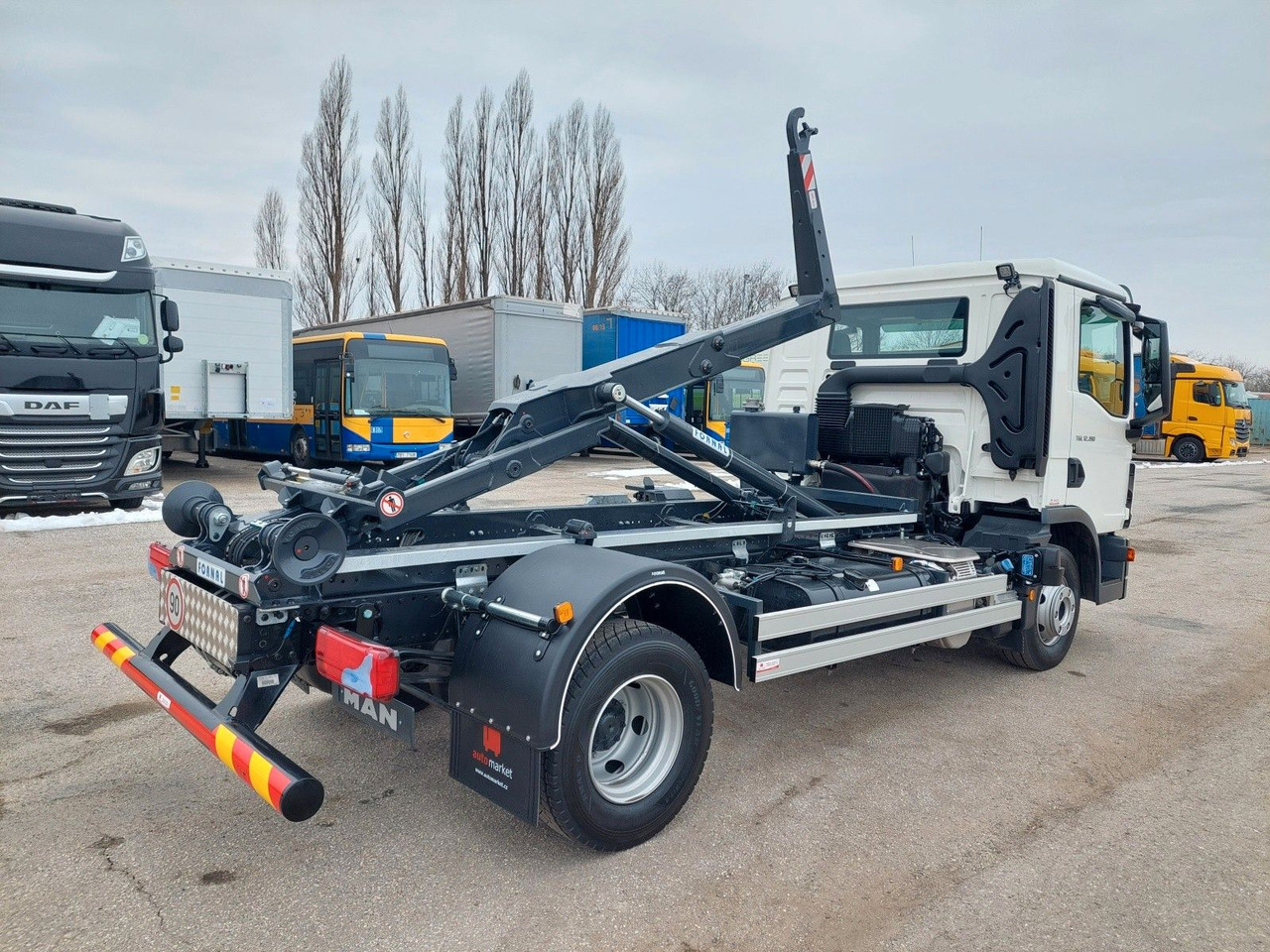 MAN TG3 TGL 12.190 BB 4x2 - Camión multibasculante: foto 4 MAN TG3 TGL 12.190 BB 4x2 - Camión multibasculante: foto 4