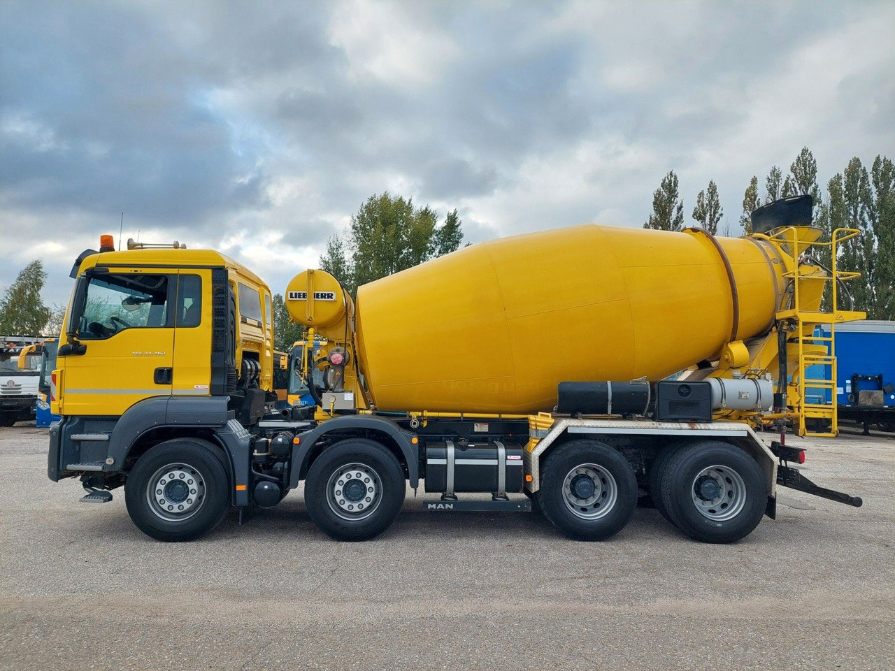 MAN TGS 32.460 8X4 BB Liebherr 9 m³ - Camión hormigonera: foto 5 MAN TGS 32.460 8X4 BB Liebherr 9 m³ - Camión hormigonera: foto 5