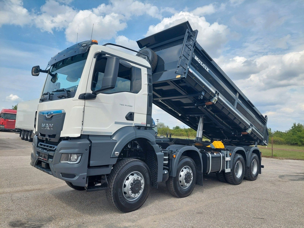 MAN TGS 41.520 8X6 BB CH - Camión volquete: foto 1 MAN TGS 41.520 8X6 BB CH - Camión volquete: foto 1
