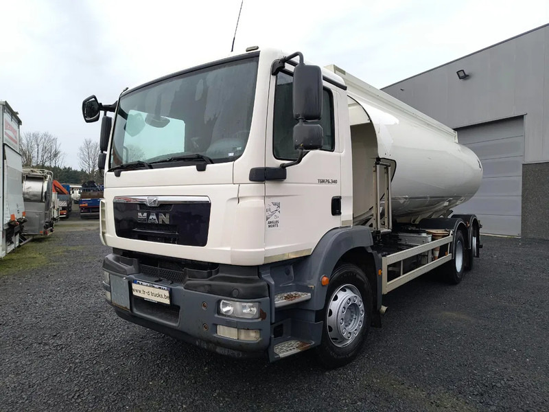 MAN TGM 26.340 19000L FUEL/CARBURANT - 4 COMP - Camión cisterna: foto 1 MAN TGM 26.340 19000L FUEL/CARBURANT - 4 COMP - Camión cisterna: foto 1