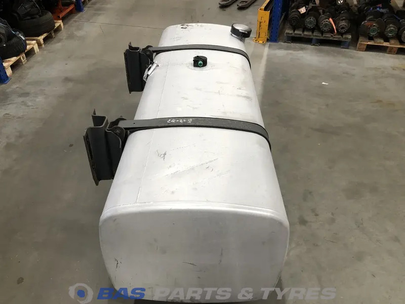 DAF Brandstoftank DAF 690 Liter 1945569 - Depósito de combustible para Camión: foto 4 DAF Brandstoftank DAF 690 Liter 1945569 - Depósito de combustible para Camión: foto 4