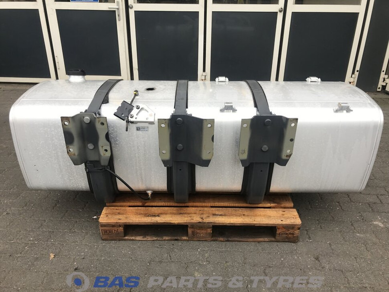 DAF Brandstoftank DAF 765 Liter 2241602 - Depósito de combustible para Camión: foto 3 DAF Brandstoftank DAF 765 Liter 2241602 - Depósito de combustible para Camión: foto 3