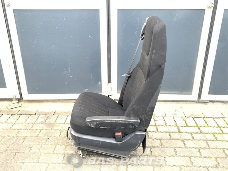 DAF CF Euro 6 Bijrijdersstoel DAF 2104712 - Asiento para Camión: foto 2 DAF CF Euro 6 Bijrijdersstoel DAF 2104712 - Asiento para Camión: foto 2