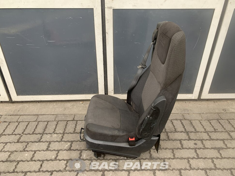 DAF CF Euro 6 - Asiento para Camión: foto 2 DAF CF Euro 6 - Asiento para Camión: foto 2