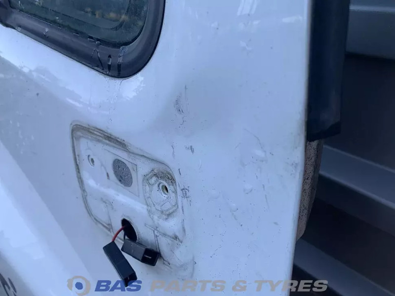 DAF CF Euro 6 - Puerta y piezas para Camión: foto 4 DAF CF Euro 6 - Puerta y piezas para Camión: foto 4