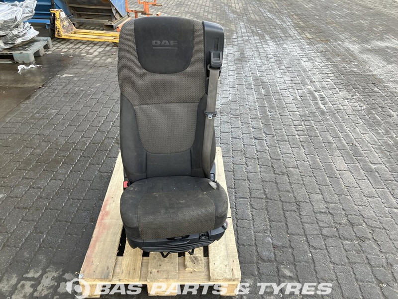 DAF CF Euro 6 - Asiento para Camión: foto 1 DAF CF Euro 6 - Asiento para Camión: foto 1