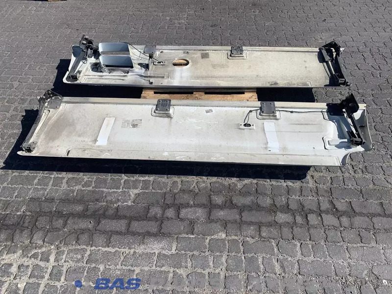 DAF XF105 Sideskirt Set DAF 1655062 - Carrocería y exterior para Camión: foto 2 DAF XF105 Sideskirt Set DAF 1655062 - Carrocería y exterior para Camión: foto 2