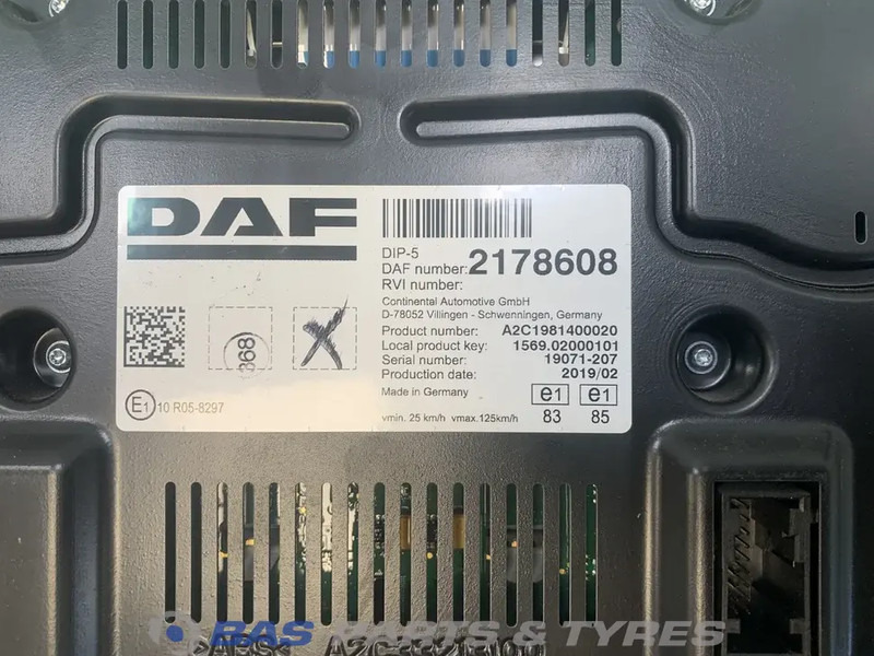 DAF XF106 - Salpicadero para Camión: foto 3 DAF XF106 - Salpicadero para Camión: foto 3