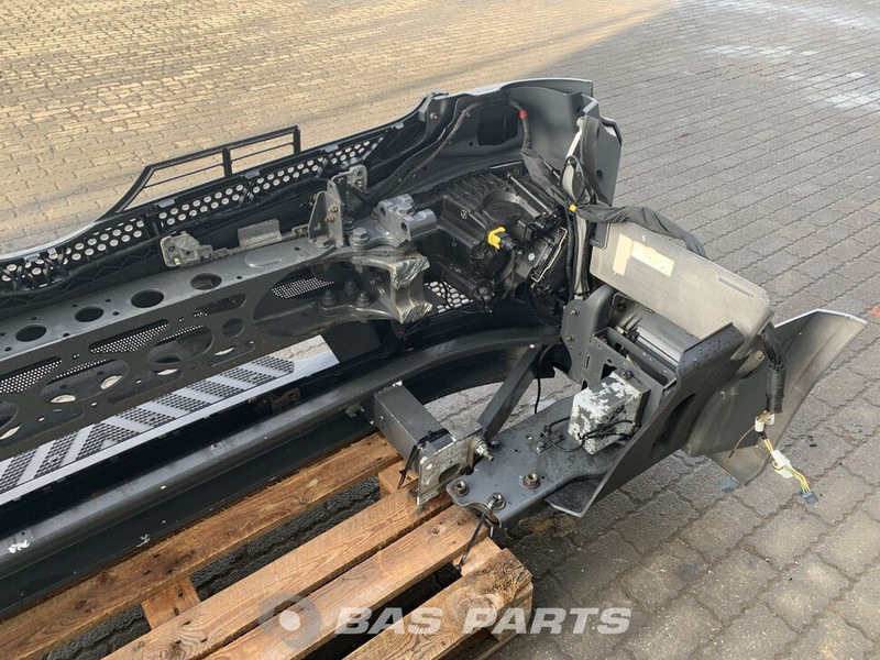 Mercedes-Benz Antos MP4 Bumper Mercedes A 960 310 23 22 - Parachoques para Camión: foto 5 Mercedes-Benz Antos MP4 Bumper Mercedes A 960 310 23 22 - Parachoques para Camión: foto 5