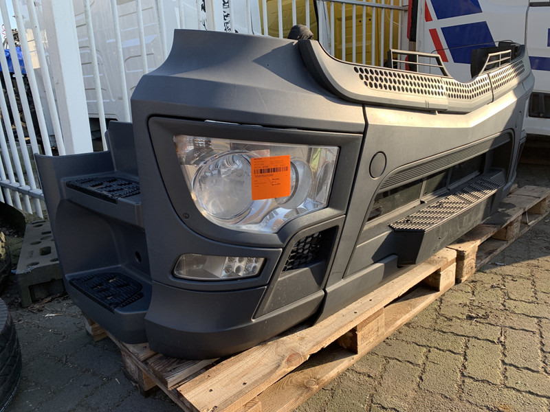 Mercedes-Benz Antos MP4 - Parachoques para Camión: foto 3 Mercedes-Benz Antos MP4 - Parachoques para Camión: foto 3