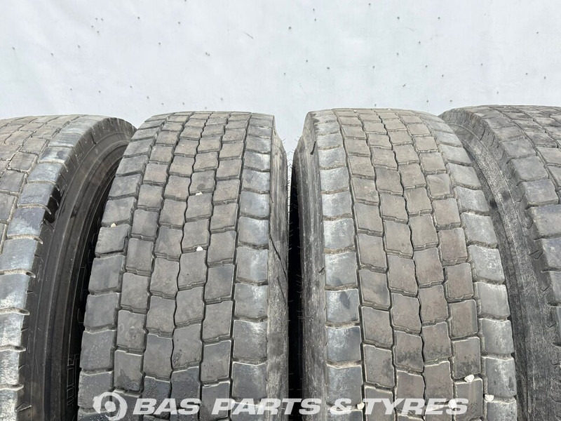 Pirelli - Neumático para Camión: foto 2 Pirelli - Neumático para Camión: foto 2