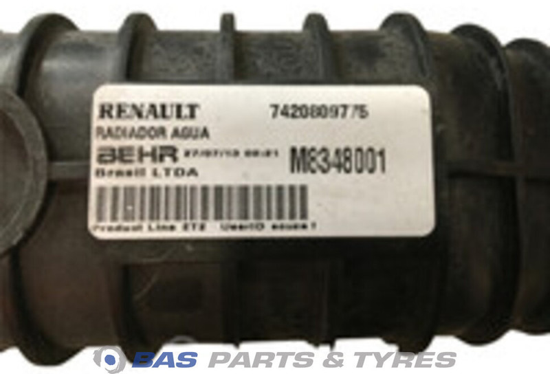 Renault - Radiador para Camión: foto 3 Renault - Radiador para Camión: foto 3