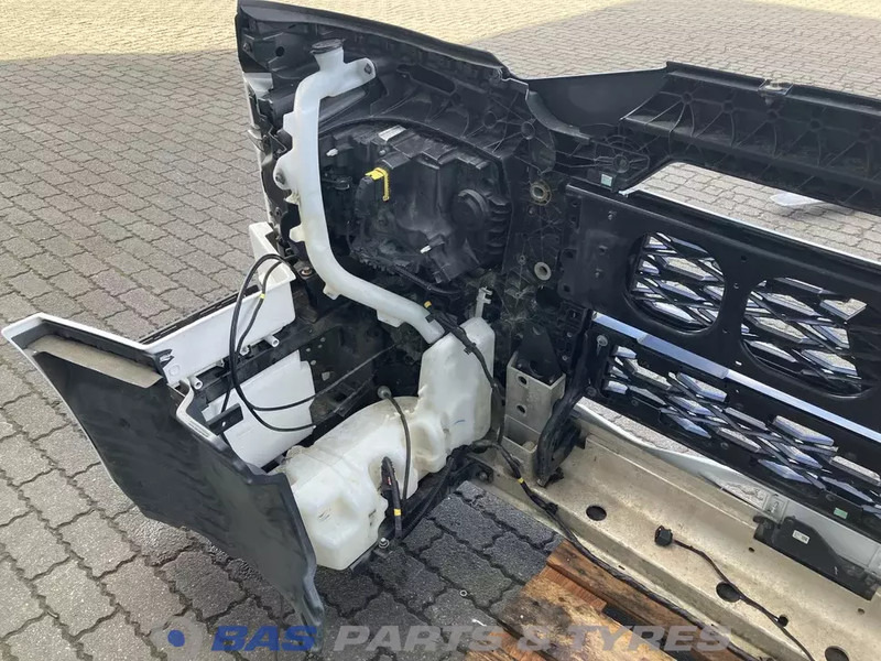 Renault T-Serie Evolution Bumper Renault 7423645386 - Parachoques para Camión: foto 5 Renault T-Serie Evolution Bumper Renault 7423645386 - Parachoques para Camión: foto 5