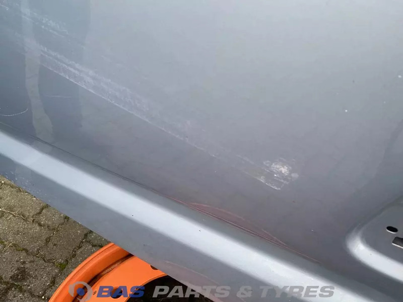 Volvo FH4 Portier Links Volvo 82183078 - Puerta y piezas para Camión: foto 3 Volvo FH4 Portier Links Volvo 82183078 - Puerta y piezas para Camión: foto 3