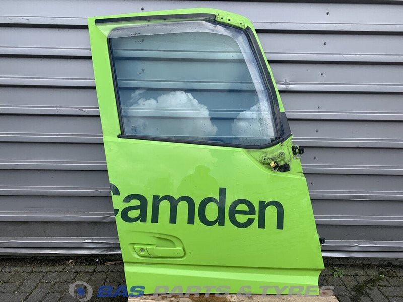 Volvo FH4 Portier Rechts Volvo 82183386 - Puerta y piezas para Camión: foto 1 Volvo FH4 Portier Rechts Volvo 82183386 - Puerta y piezas para Camión: foto 1