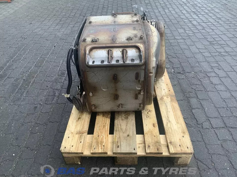 Volvo Uitlaatdemper Volvo 21750081 - Silenciador para Camión: foto 4 Volvo Uitlaatdemper Volvo 21750081 - Silenciador para Camión: foto 4