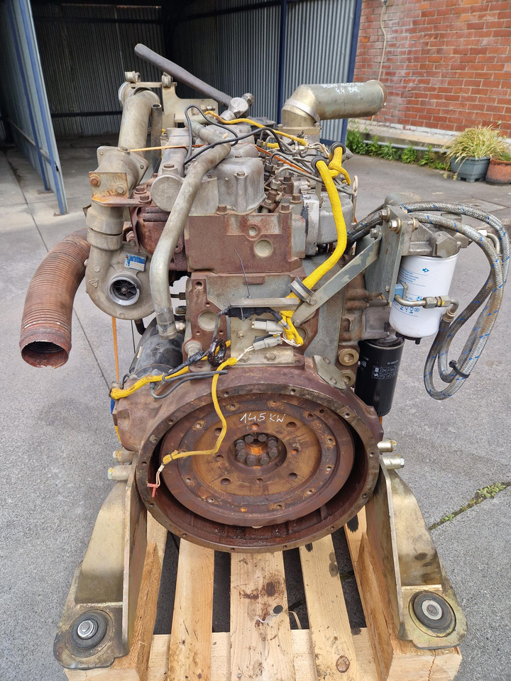 MOTOR LIEBHERR D924TIE 145 KW - Motor para Maquinaria de construcción: foto 4 MOTOR LIEBHERR D924TIE 145 KW - Motor para Maquinaria de construcción: foto 4