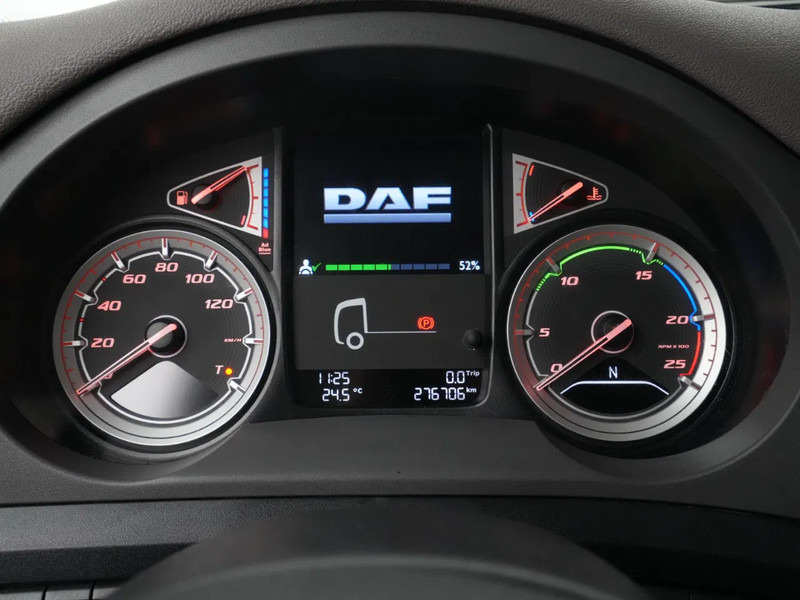 Camión caja cerrada DAF CF 300 FA Sleeping Cab, New APK, Full Tank, New Tacho, 2t Laadklep: foto 19