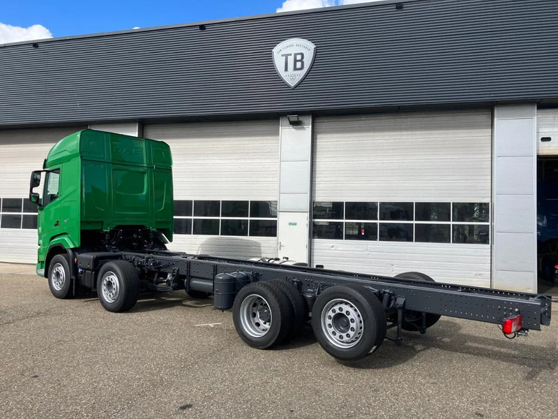 DAF XF 480 FAX CHASSIS SLEEPER HIGH CAB PTO ADR, KLASSEN AT+FL+EX2/3*, - NEW - Camión chasis: foto 5 DAF XF 480 FAX CHASSIS SLEEPER HIGH CAB PTO ADR, KLASSEN AT+FL+EX2/3*, - NEW - Camión chasis: foto 5