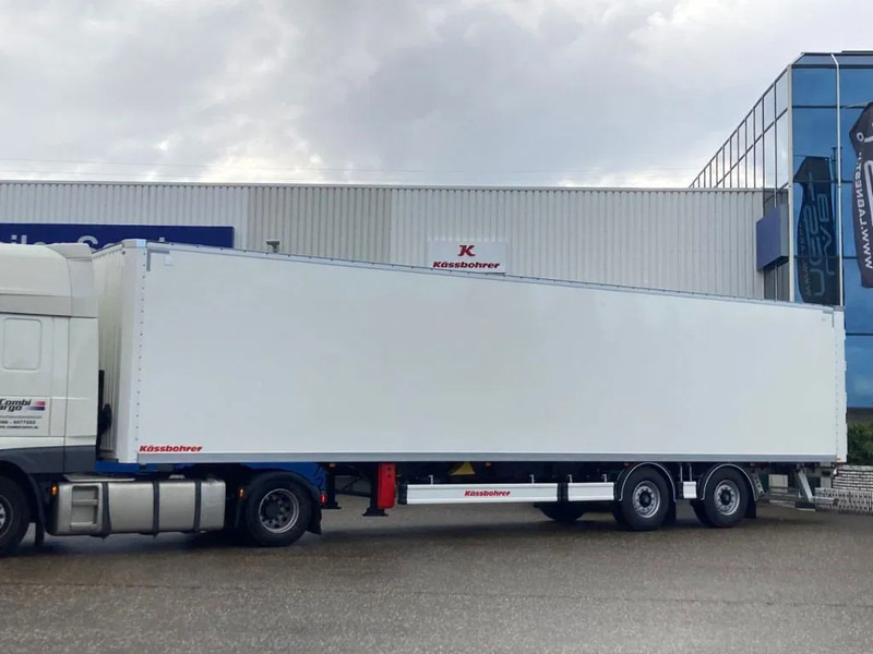 Kässbohrer SBT C / 20 - 12 / 18 Gesloten trailer TriDec Iso dak - Semirremolque caja cerrada: foto 3 Kässbohrer SBT C / 20 - 12 / 18 Gesloten trailer TriDec Iso dak - Semirremolque caja cerrada: foto 3