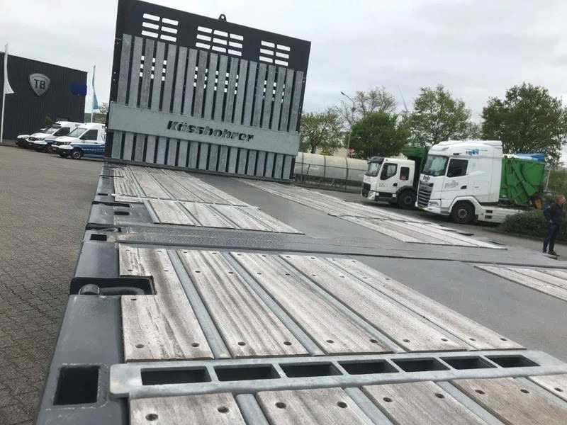 Kässbohrer SPA X 3 / 1N - 18 / 27 Uitschuifbare vlakke oplegger - Semirremolque plataforma/ Caja abierta: foto 4 Kässbohrer SPA X 3 / 1N - 18 / 27 Uitschuifbare vlakke oplegger - Semirremolque plataforma/ Caja abierta: foto 4