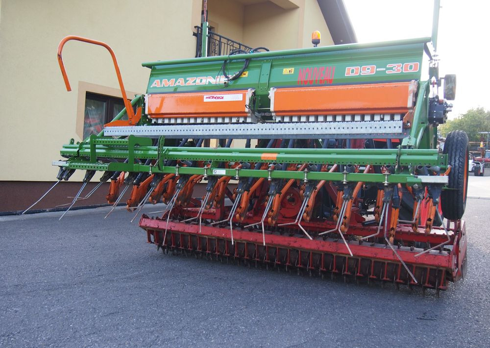 Agregat uprawowo-siewny Amazone HRB 301 I D9-30 2005 Agregat uprawowo siewny KUHN AMAZONE szerokość robocza 3m - Combinado de siembra: foto 1 Agregat uprawowo-siewny Amazone HRB 301 I D9-30 2005 Agregat uprawowo siewny KUHN AMAZONE szerokość robocza 3m - Combinado de siembra: foto 1