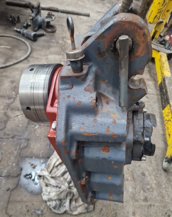 Części do Ciągnika New Holland NH TM, M Kompletna Obudowa WOM New Holland TM120,TM130,TM140,TM155,Case MXM 120, - Transmisión para Maquinaria agrícola: foto 3 Części do Ciągnika New Holland NH TM, M Kompletna Obudowa WOM New Holland TM120,TM130,TM140,TM155,Case MXM 120, - Transmisión para Maquinaria agrícola: foto 3