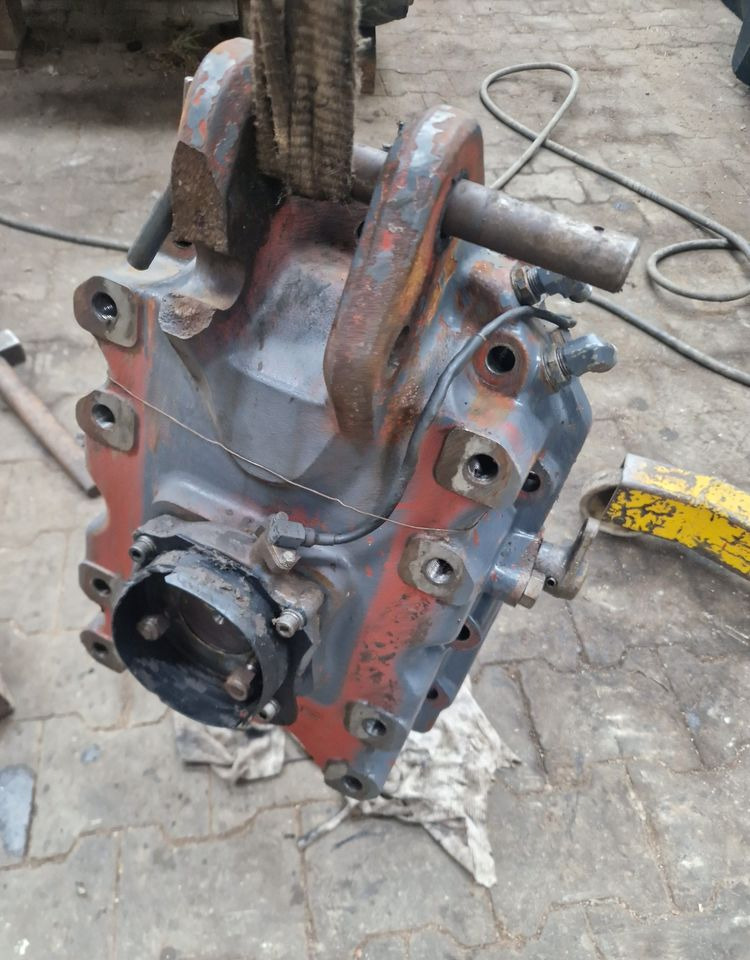 Części do Ciągnika New Holland NH TM, M Kompletna Obudowa WOM New Holland TM120,TM130,TM140,TM155,Case MXM 120, - Transmisión para Maquinaria agrícola: foto 1 Części do Ciągnika New Holland NH TM, M Kompletna Obudowa WOM New Holland TM120,TM130,TM140,TM155,Case MXM 120, - Transmisión para Maquinaria agrícola: foto 1