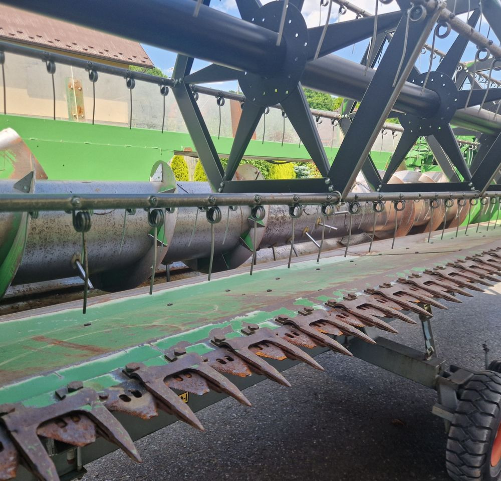 Cosechadora de granos Kombajn zbożawy John deere 2254 2000 Kombajn John Deere JD: foto 12