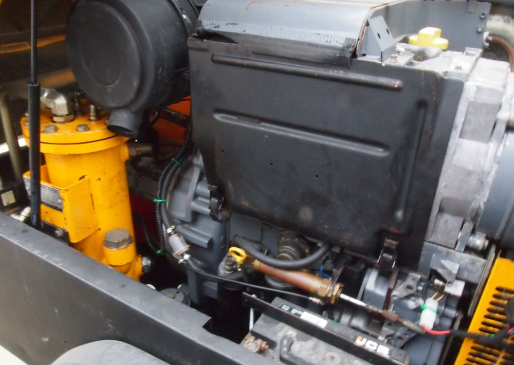 Kompresor Ingersoll Rand IR P130WD 2000 Kompresor Ingersoll Rand P130WD 30 kW - Compresor de aire: foto 5 Kompresor Ingersoll Rand IR P130WD 2000 Kompresor Ingersoll Rand P130WD 30 kW - Compresor de aire: foto 5