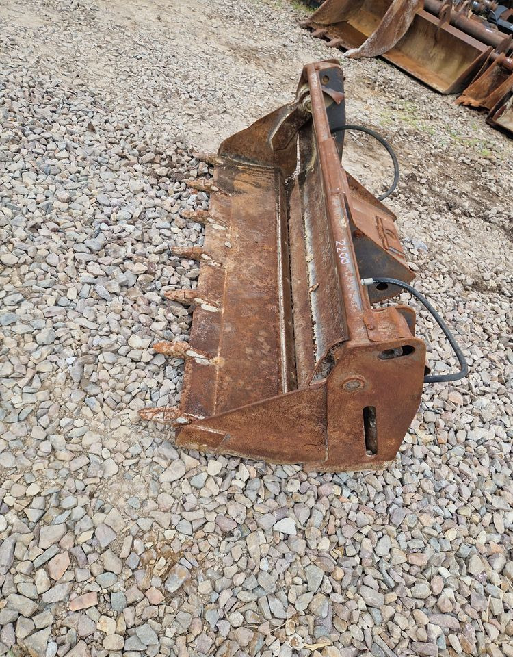 Koparka kołowa Mecalac MECALAC 4w1 lub 3w1 2012 Łyżka 4w1 Mecalac 10, 12 - Cazo para excavadora para Maquinaria de construcción: foto 3 Koparka kołowa Mecalac MECALAC 4w1 lub 3w1 2012 Łyżka 4w1 Mecalac 10, 12 - Cazo para excavadora para Maquinaria de construcción: foto 3