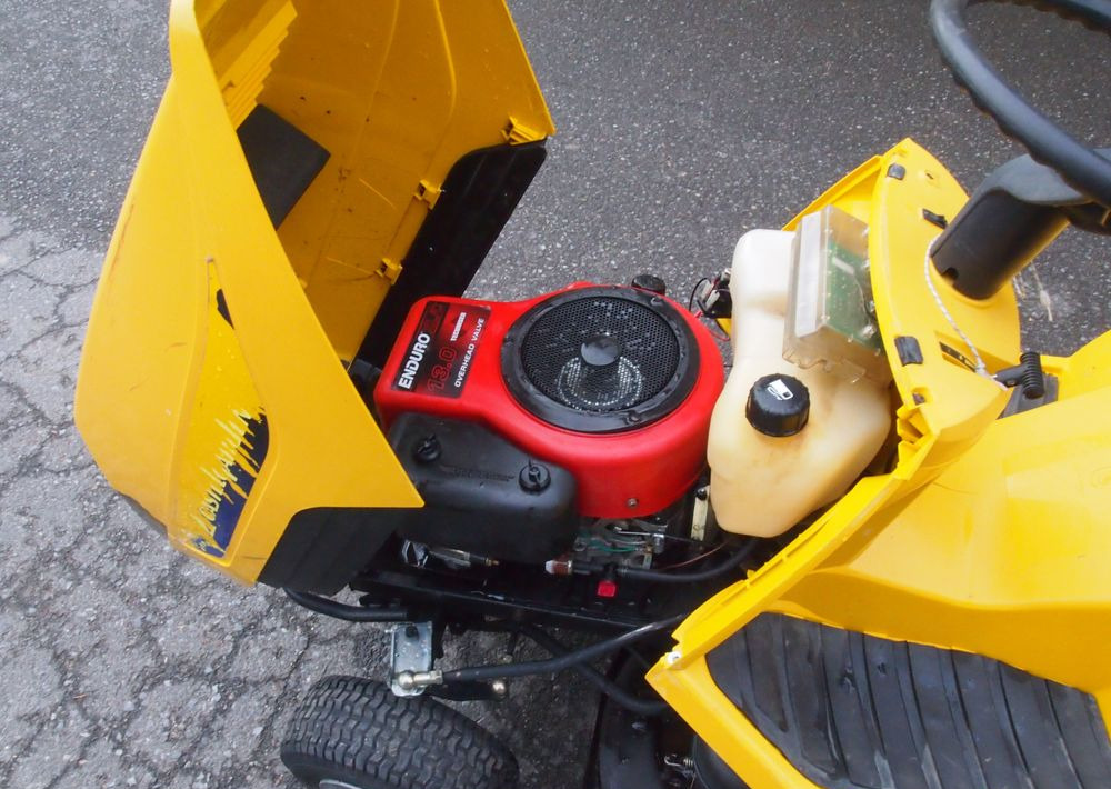 Kosiarka traktorek Castel Garden 13/92 2007 Kosiarka Castel Garden 13/92 - Cortacésped: foto 4 Kosiarka traktorek Castel Garden 13/92 2007 Kosiarka Castel Garden 13/92 - Cortacésped: foto 4